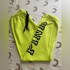 Pink M lemon color joggers